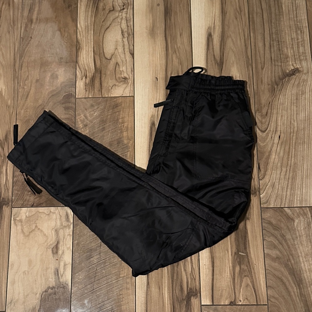 NWOT RtA Women's Black Cargo Pants